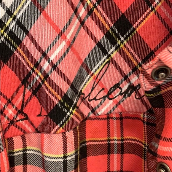 Junior’s Volcom Short Sleeve Plaid Snap Top Size M - Picture 6 of 10
